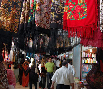 Bandar Turkmen Beach Market